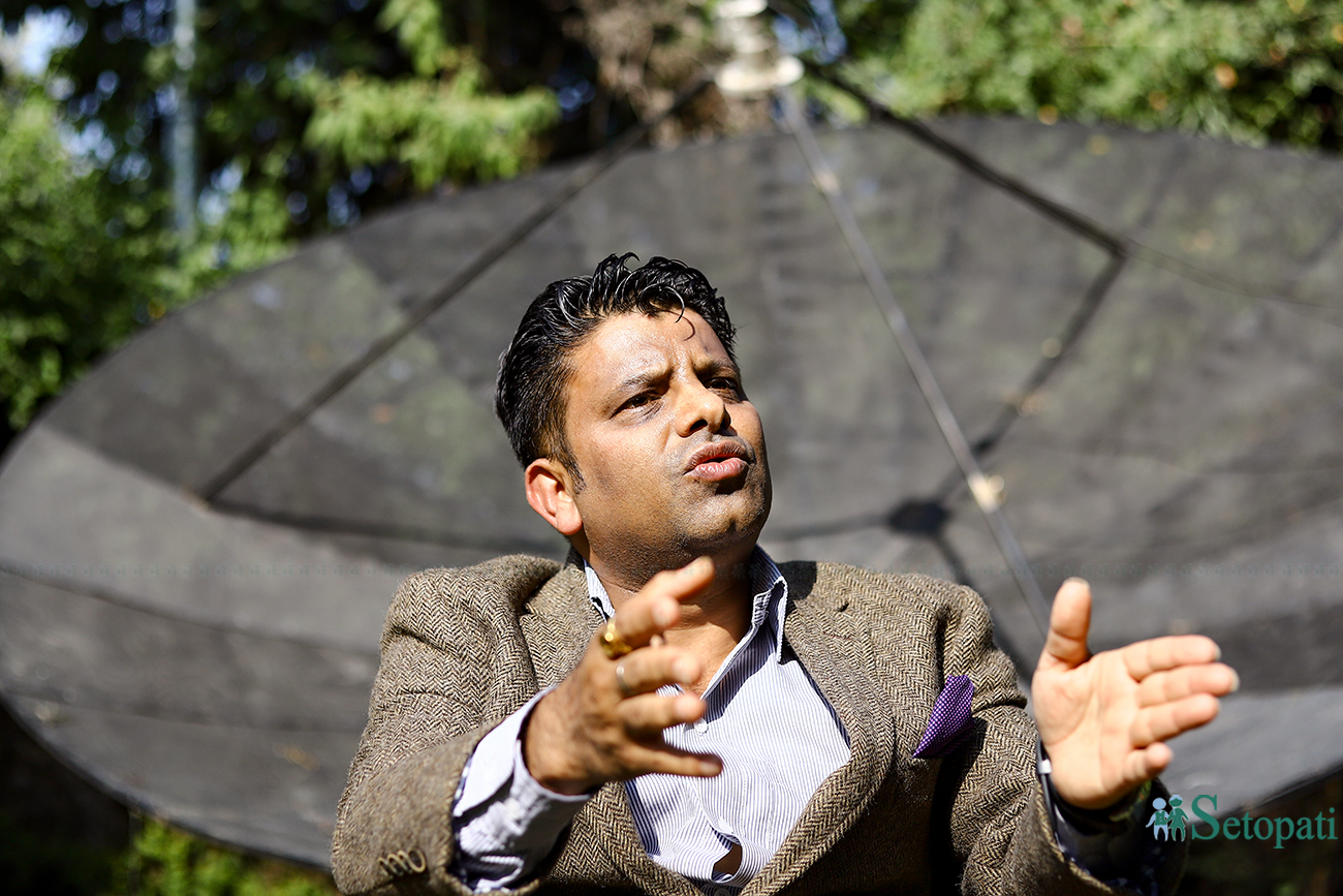 टेलिभिजन व्यवसायी महासंघका अध्यक्ष तथा म्याक्स टिभीका सञ्चालक ध्रुव शर्मा।